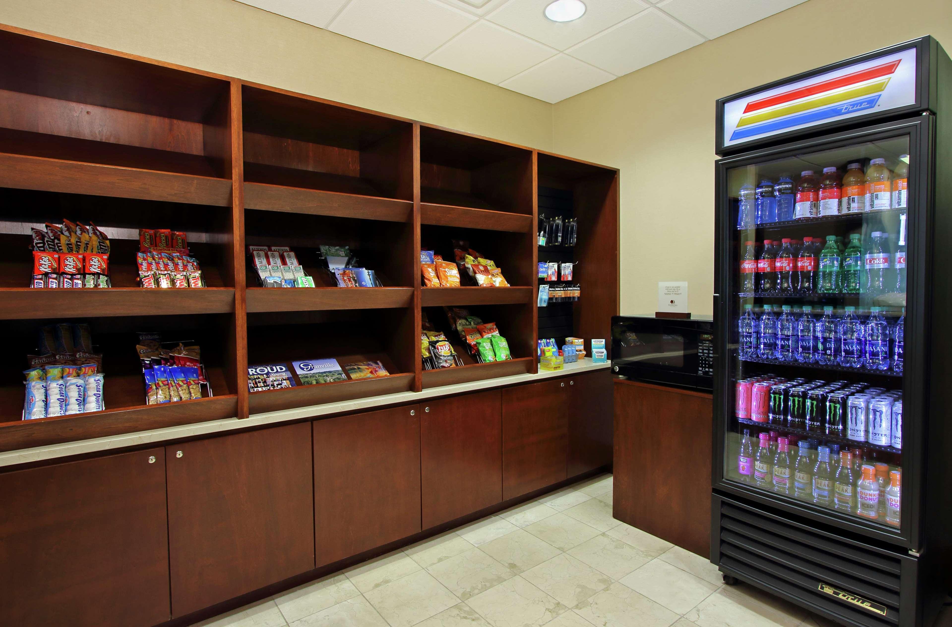 Doubletree By Hilton Newark Ξενοδοχείο Εξωτερικό φωτογραφία