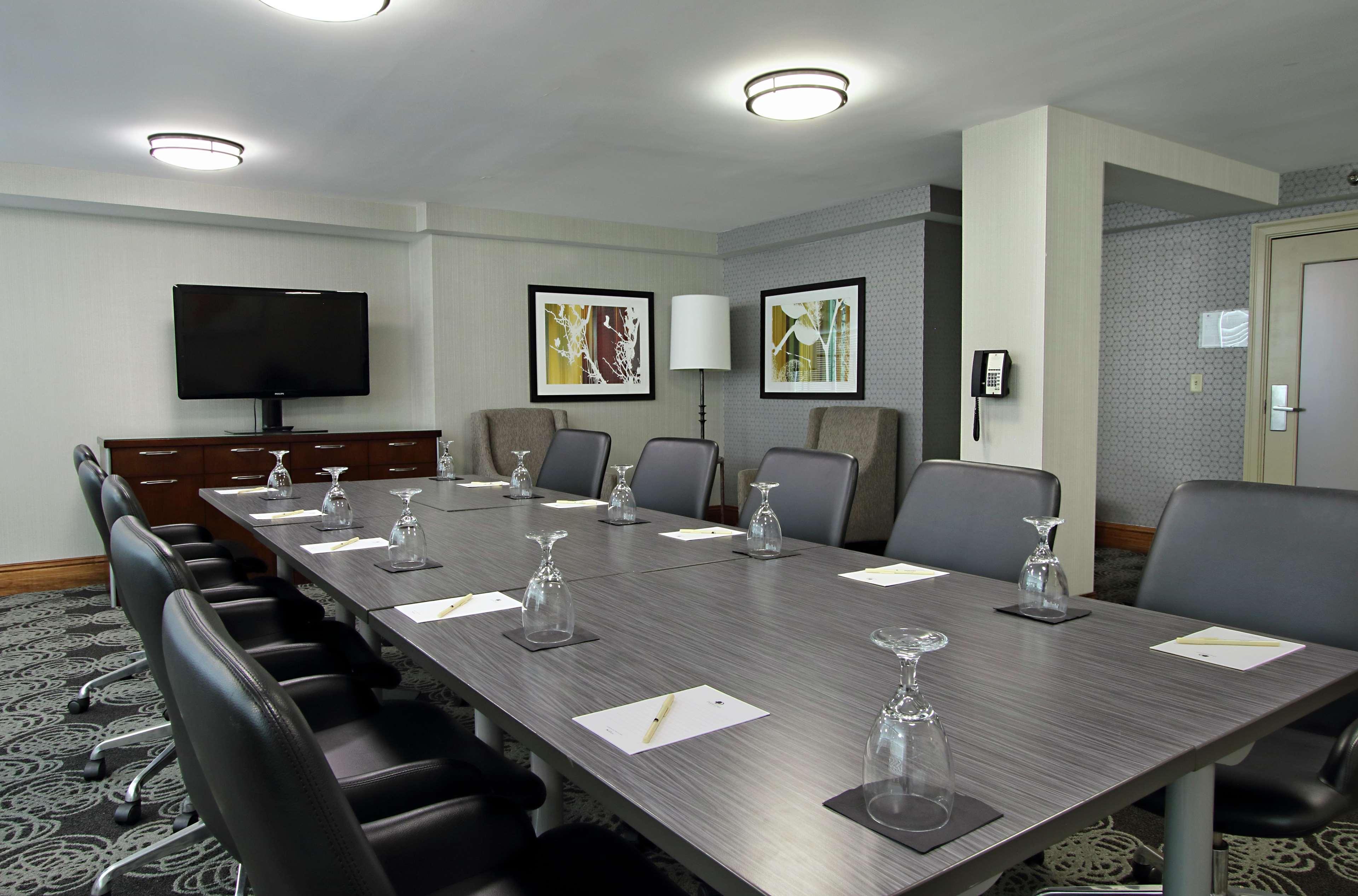 Doubletree By Hilton Newark Ξενοδοχείο Εξωτερικό φωτογραφία